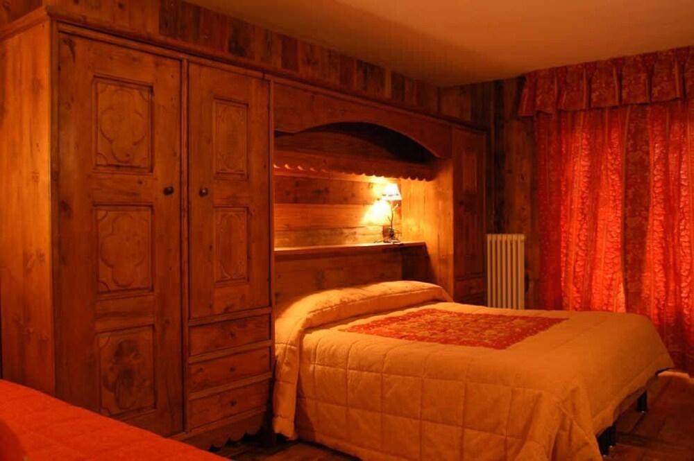 La Madonnina Del Gran Paradiso Wellness Hotel Cogne Exterior foto
