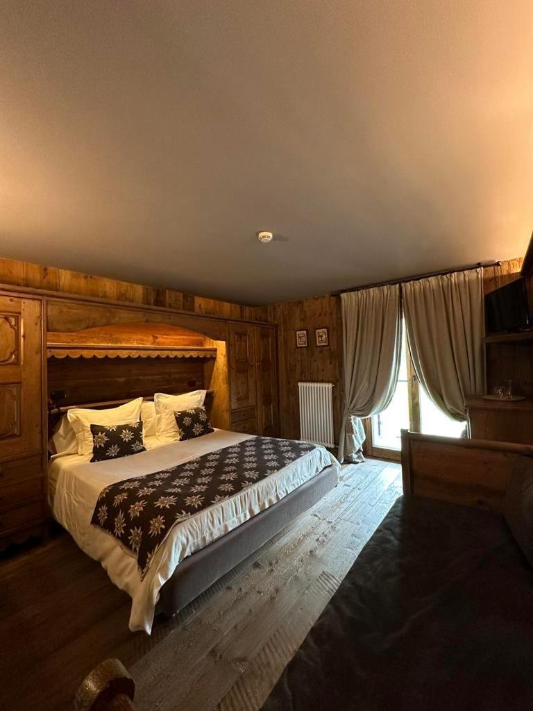 La Madonnina Del Gran Paradiso Wellness Hotel Cogne Exterior foto