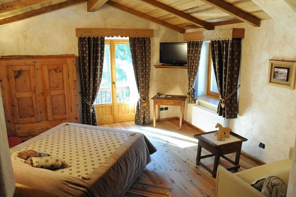 La Madonnina Del Gran Paradiso Wellness Hotel Cogne Exterior foto