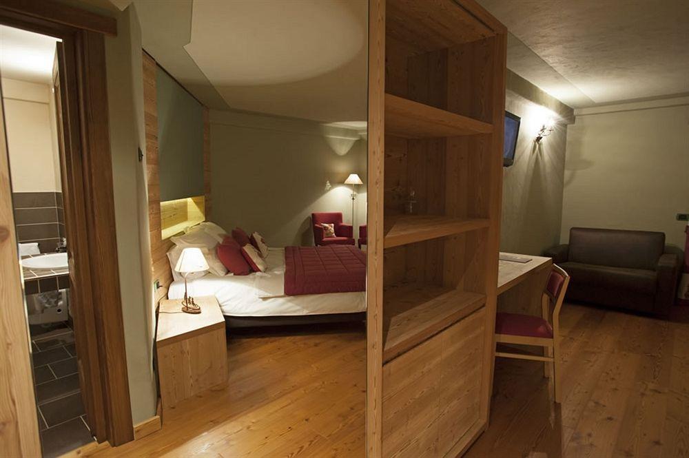 La Madonnina Del Gran Paradiso Wellness Hotel Cogne Exterior foto